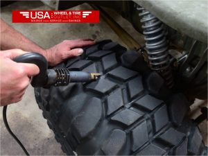 How Does a Siping Tool for Tires Work